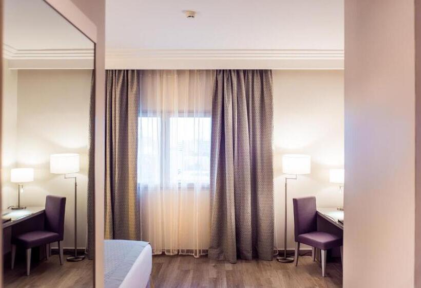 اتاق استاندارد, Golden Tulip Le Diplomate