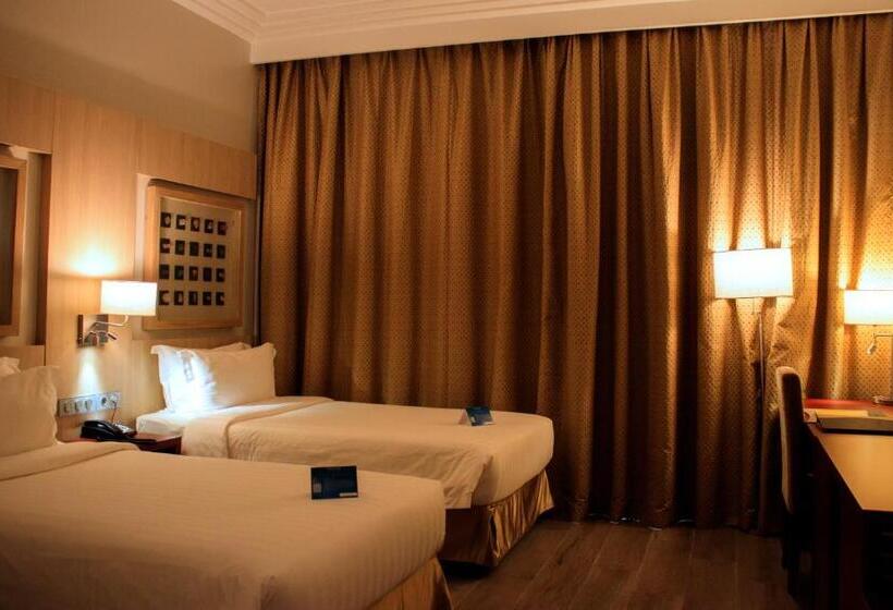 اتاق استاندارد, Golden Tulip Le Diplomate