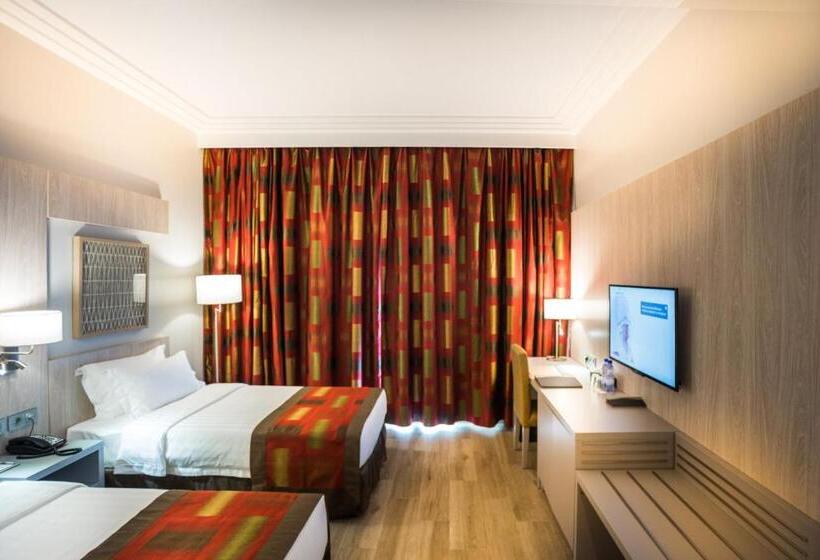 اتاق استاندارد, Golden Tulip Le Diplomate