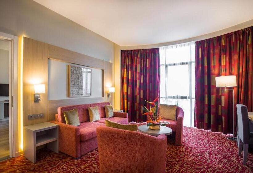 سوییت با چشم‌انداز دریا, Golden Tulip Le Diplomate