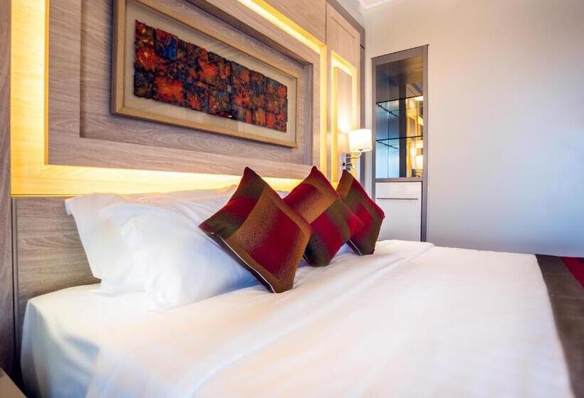 سوئیت ریاست جمهوری 2 خوابه, Golden Tulip Le Diplomate