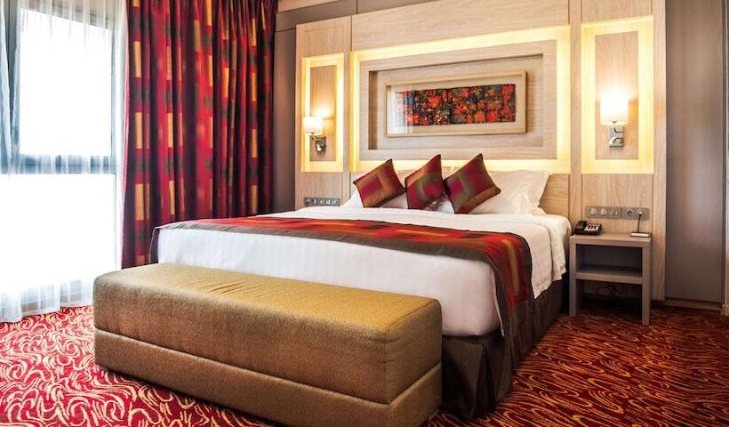 سوئیت ریاست جمهوری 2 خوابه, Golden Tulip Le Diplomate