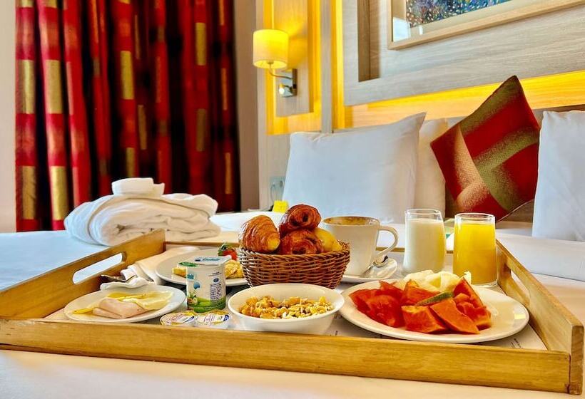 سوئیت ریاست جمهوری 2 خوابه, Golden Tulip Le Diplomate