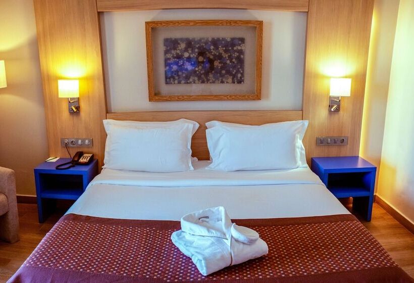 اتاق اجرایی, Golden Tulip Le Diplomate