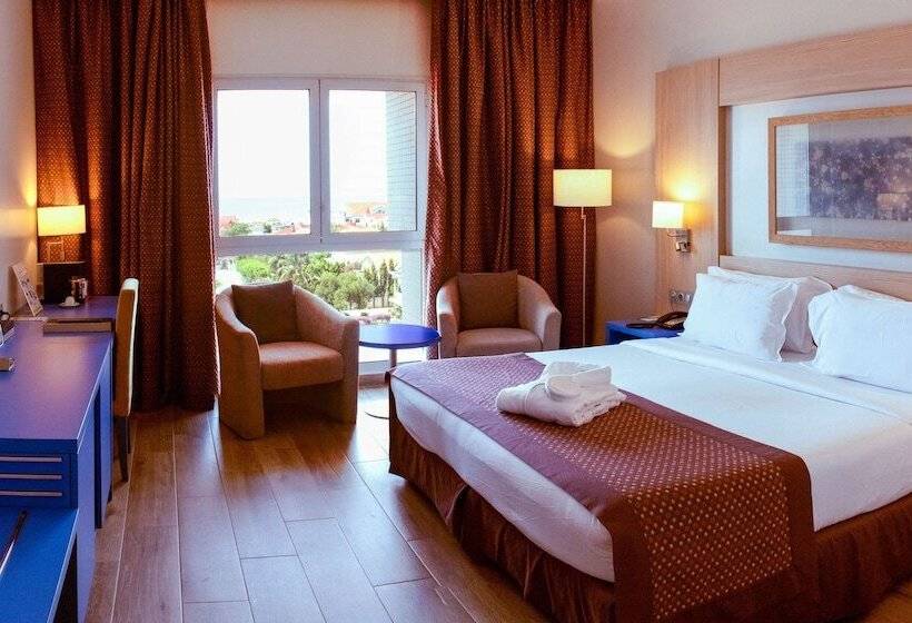 اتاق اجرایی, Golden Tulip Le Diplomate