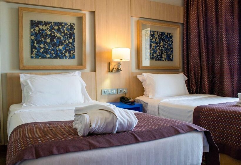 اتاق اجرایی, Golden Tulip Le Diplomate