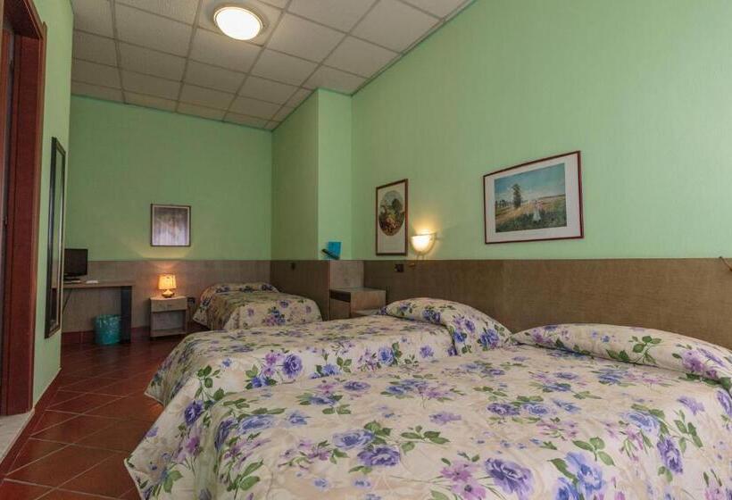 スタンダードトリプルルーム, Il Telegrafo