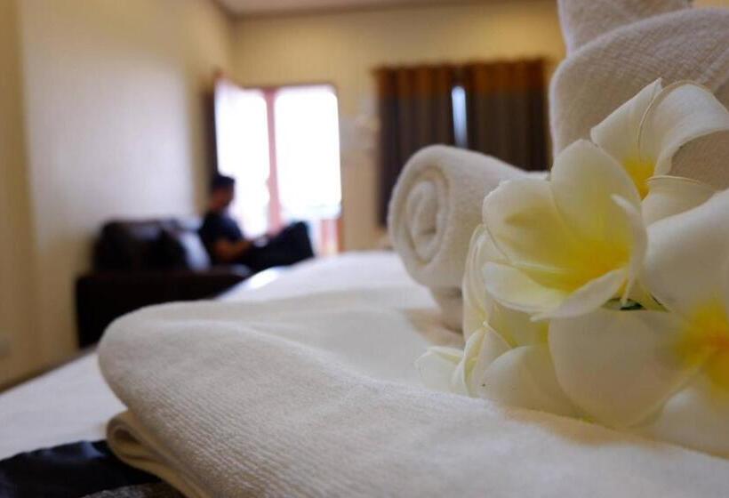 キングサイズベッドのスタンダードルーム, Nanbaankhun