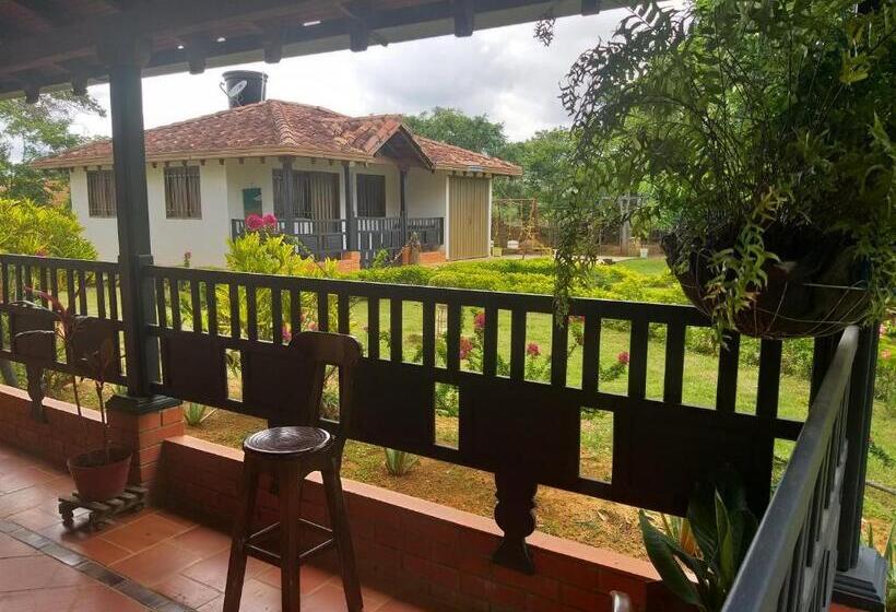 스탠다드 방갈로, San Miguel Barichara