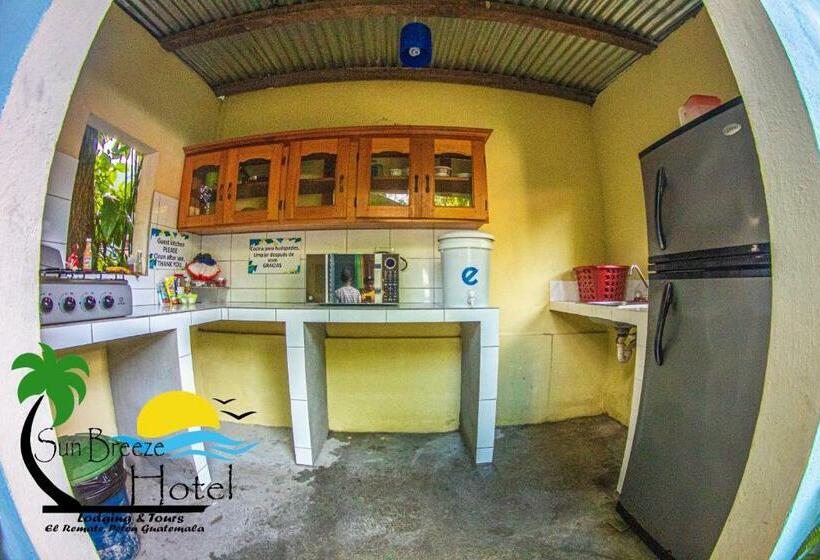 اتاق استاندارد سه نفره, Sun Breeze