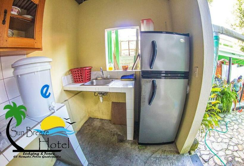 اتاق استاندارد سه نفره, Sun Breeze