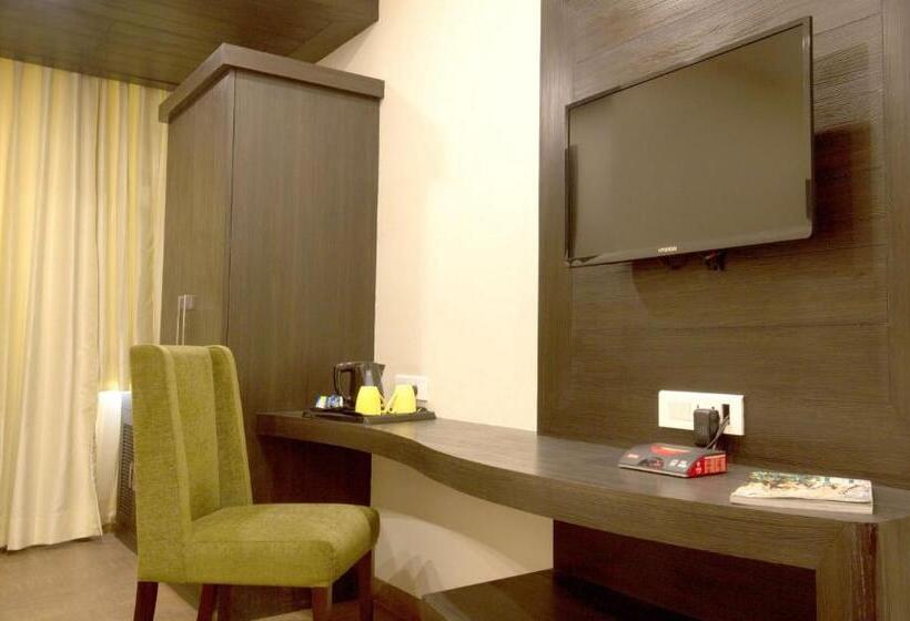 带大床的标准间, The Livin