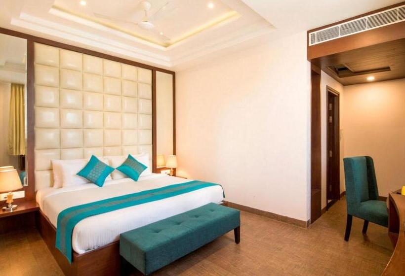 带大床的标准间, The Livin