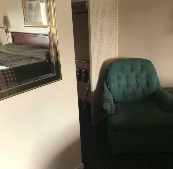 اتاق استاندارد با تخت بزرگ, Redwood Inn