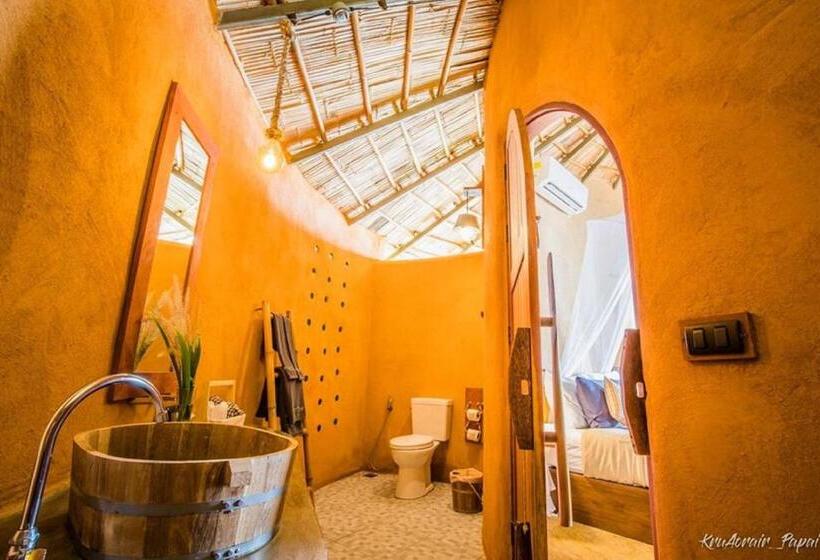 オーシャンビューのデラックス1ベッドルームビラ, The Mud Eco