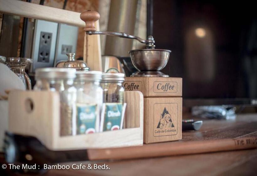 オーシャンビュースタンダードルームバルコニー付き, The Mud Eco