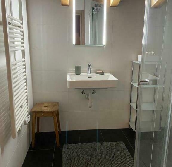 غرفة قياسية, Chez Philippe