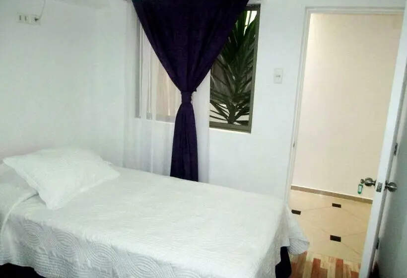 اتاق استاندارد یک نفره, Guest Home Valto & Ziron