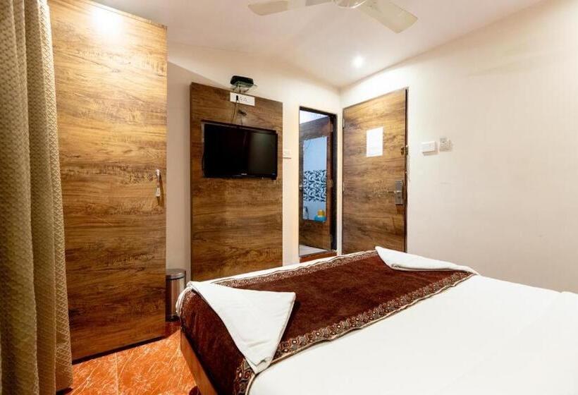 اتاق استاندارد, A. K. International