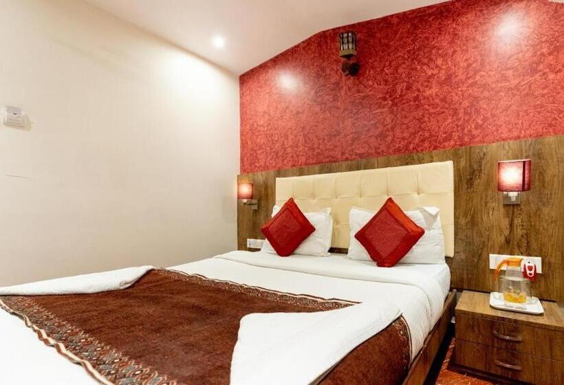 اتاق استاندارد, A. K. International