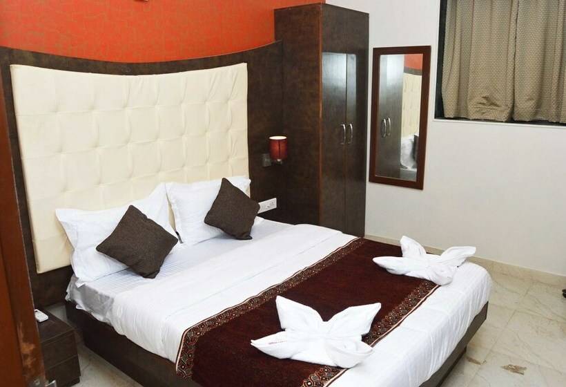 اتاق لوکس, A. K. International