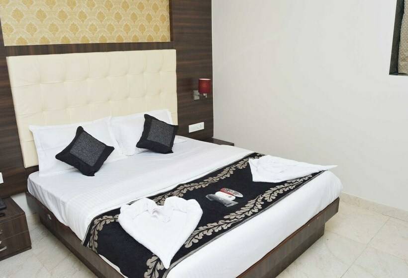 اتاق استاندارد, A. K. International