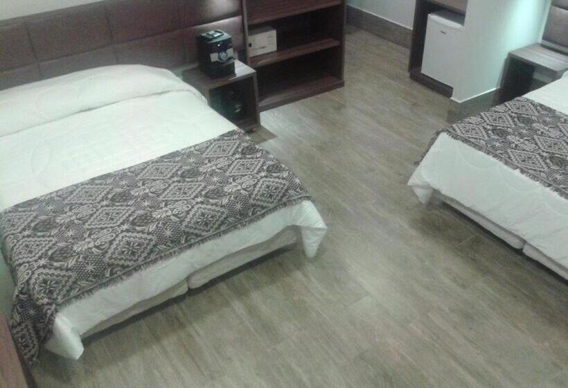 ハイドロマッサージバス付きスイート, Leiria