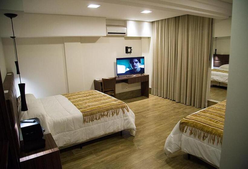 ハイドロマッサージバス付きスイート, Leiria