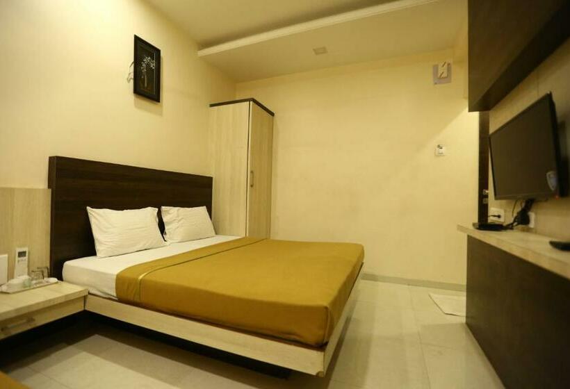 חדר דלוקס, Madhuri Executive