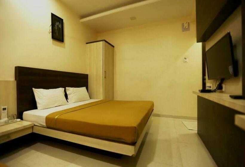 חדר דלוקס, Madhuri Executive