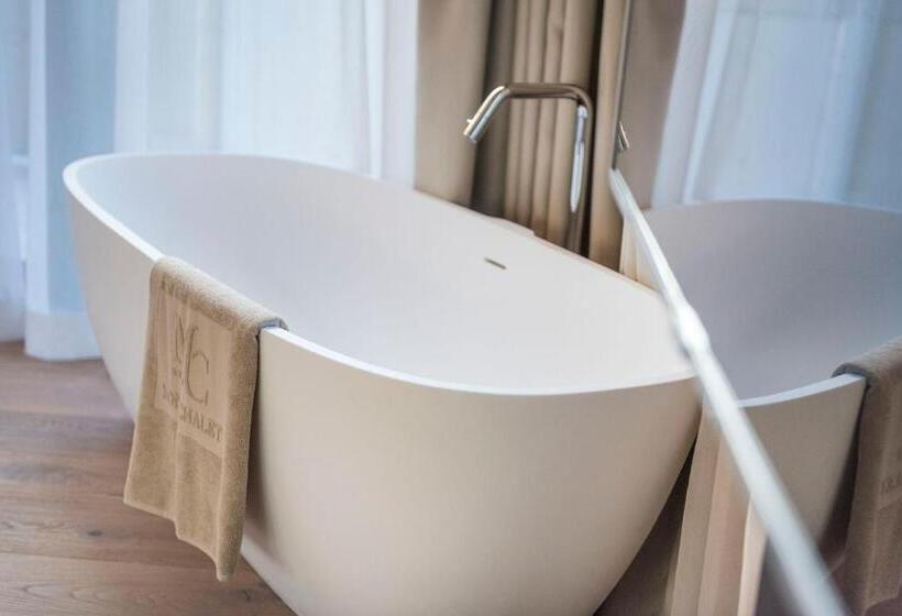 コンフォーとスイートルーム, Montchalet