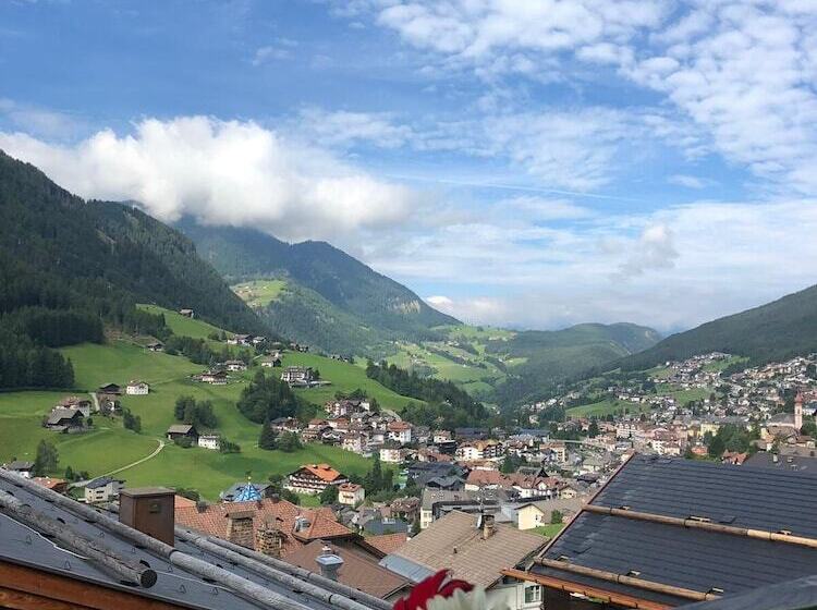 スイート, Montchalet