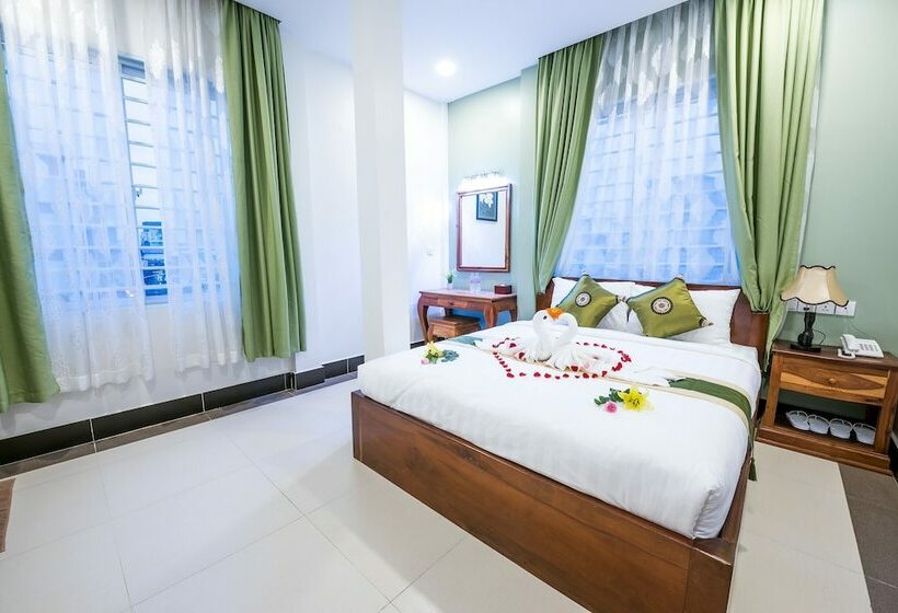 디럭스 룸, Ny Ka Smy