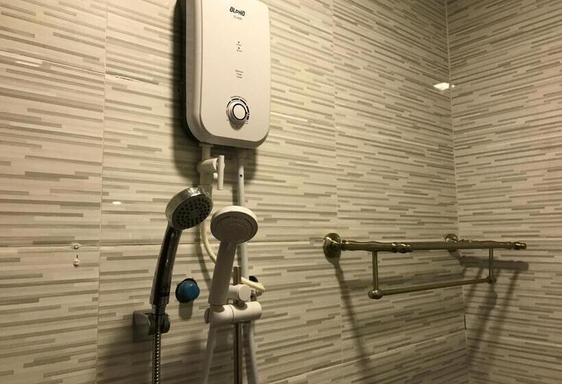 디럭스 룸, Ny Ka Smy