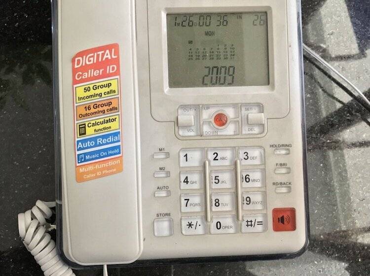 디럭스 룸, Ny Ka Smy