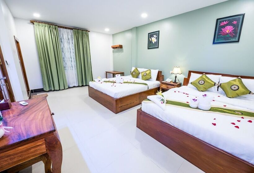 디럭스 룸, Ny Ka Smy