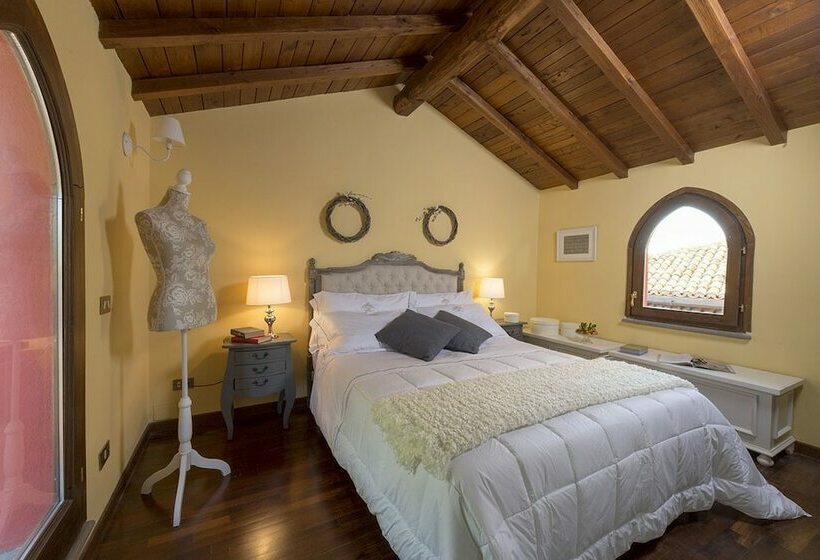 سوییت لوکس, Relais Santa Caterina