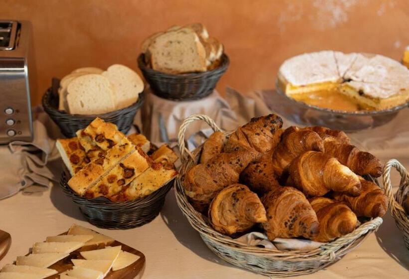 سوییت لوکس, Relais Santa Caterina