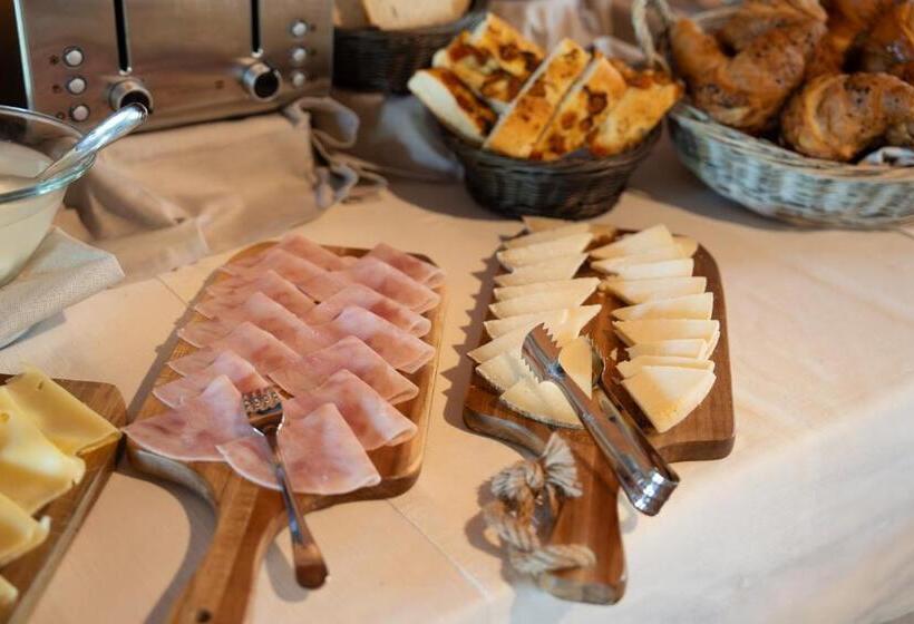 سوییت لوکس, Relais Santa Caterina