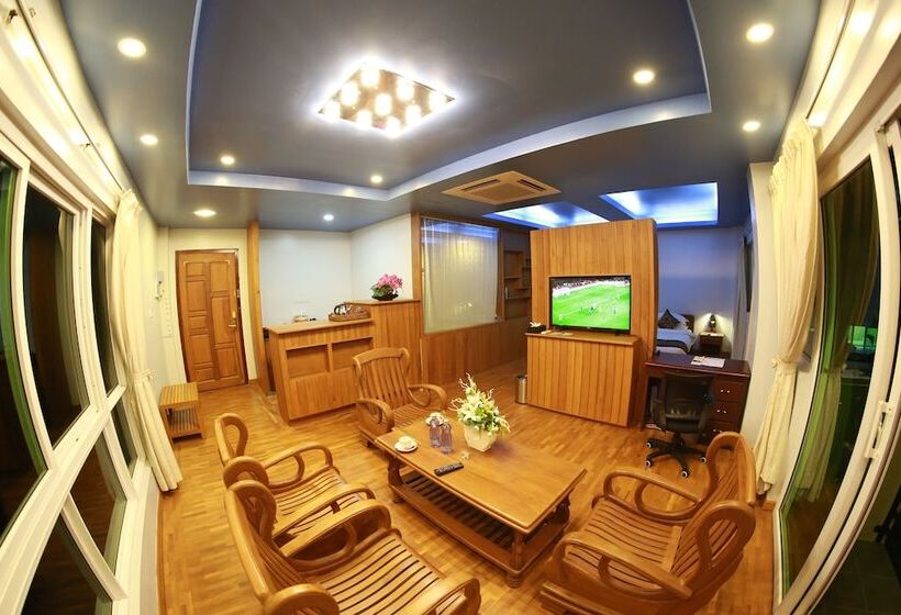 استودیو اجرایی, Sincere Smile Yangon