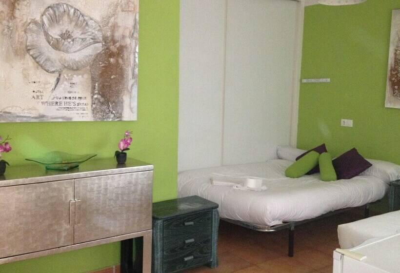 四人标准间, Bhg Hostel Secar De La Real