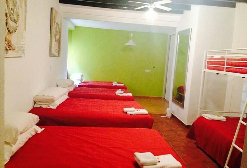共用房间的床, Bhg Hostel Secar De La Real