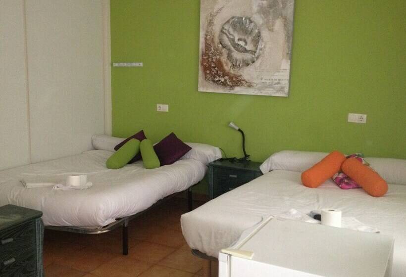 四人标准间, Bhg Hostel Secar De La Real