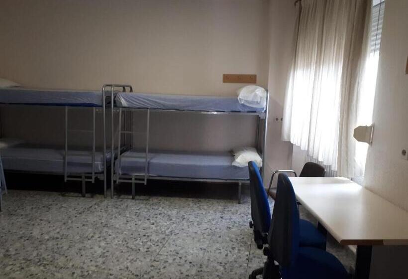 מיטה בחדר משותף, Albergue Peregrinos San Francisco De Asis
