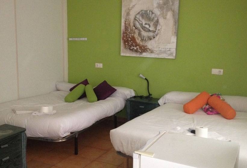 四人标准间, Bhg Hostel Secar De La Real