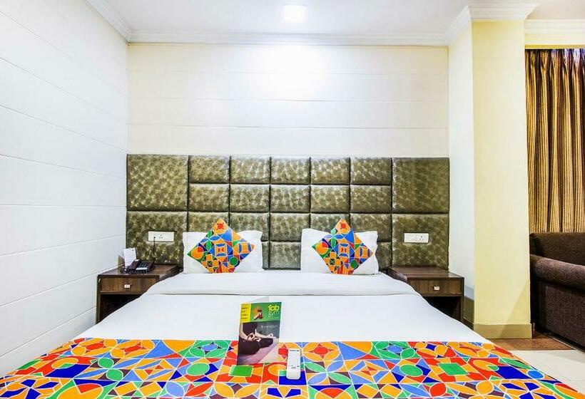 디럭스 룸, Fabhotel Aaykay Model Town