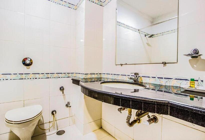 家庭间, Fabhotel Aaykay Model Town