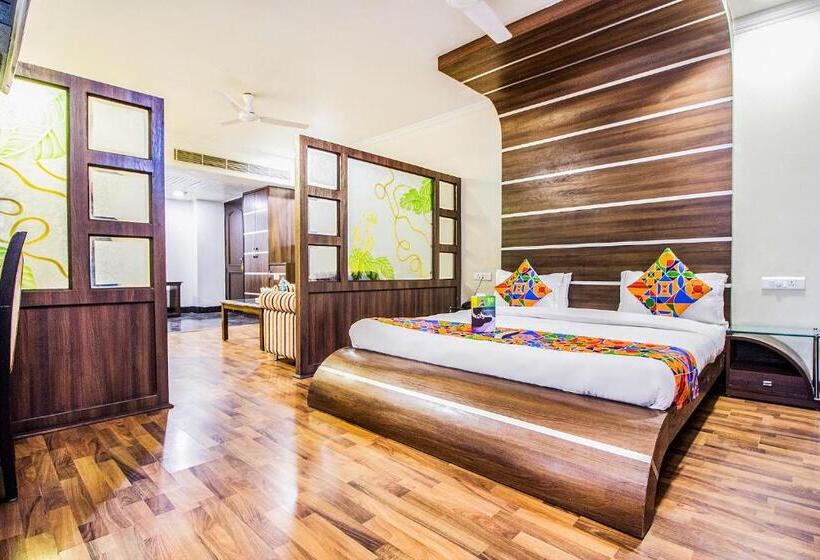 Люкс Повышенной Комфортности, Fabhotel Aaykay Model Town