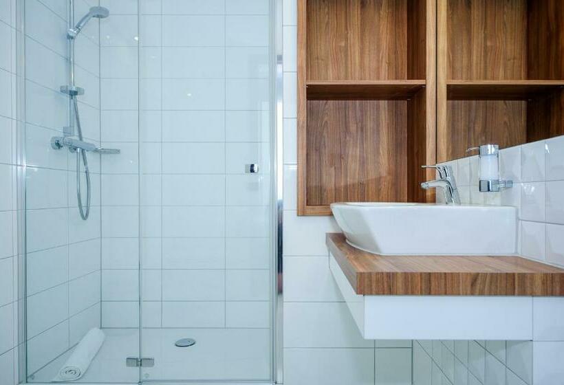 エコノミールーム, Active