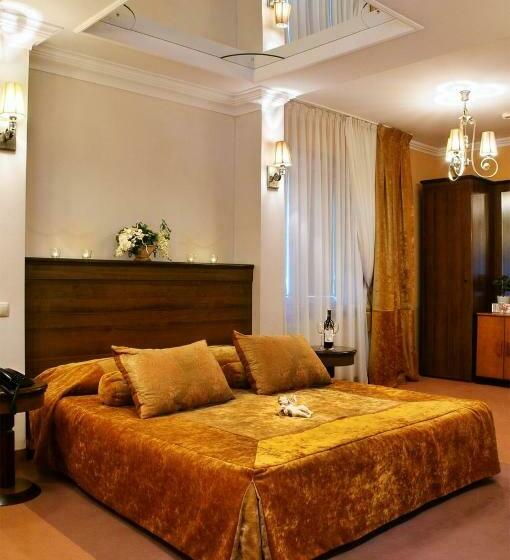 اتاق استاندارد, Aleksander